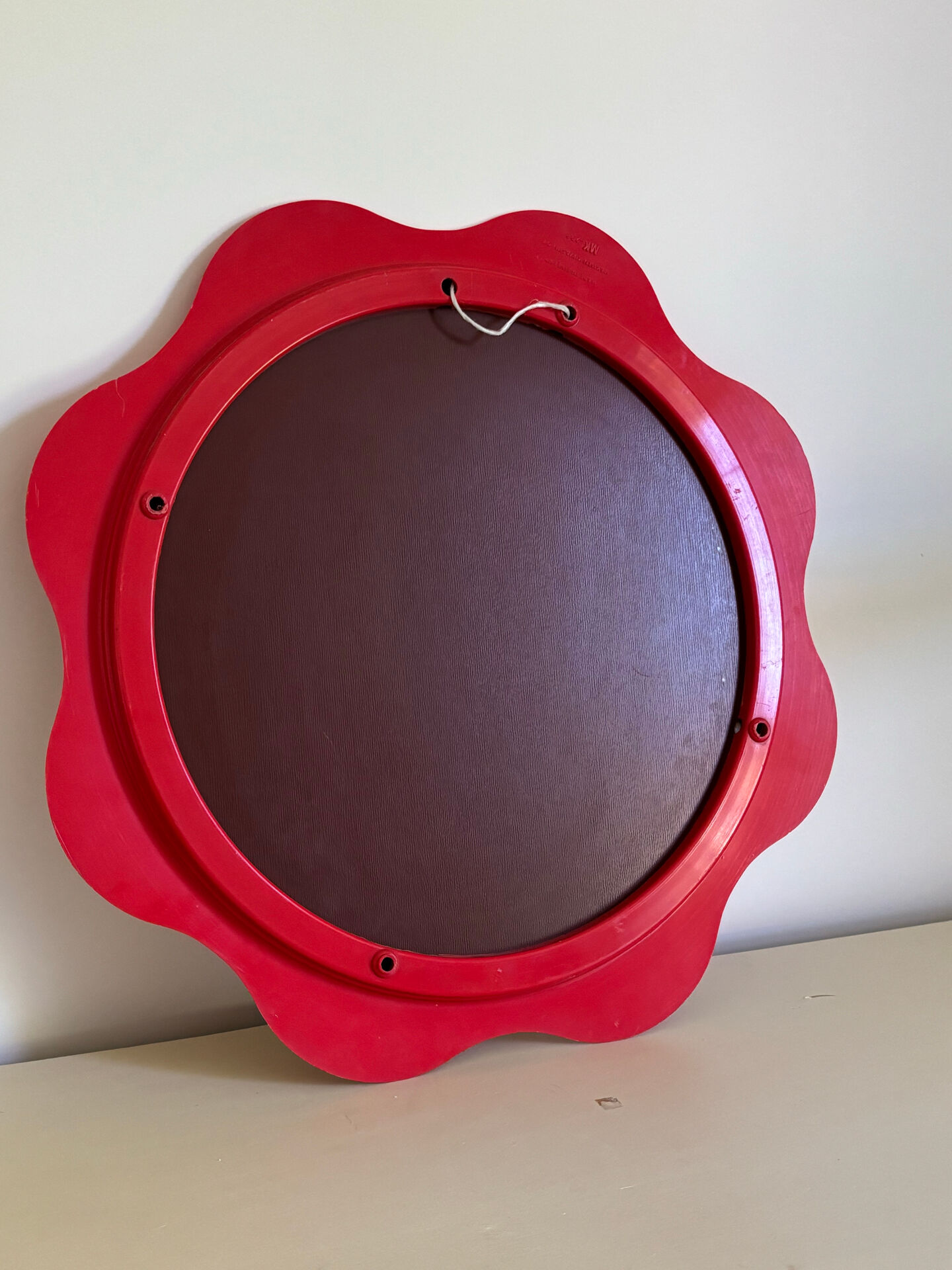 Mirror flower plastic by Finnish designer Makisen Kuvastin.