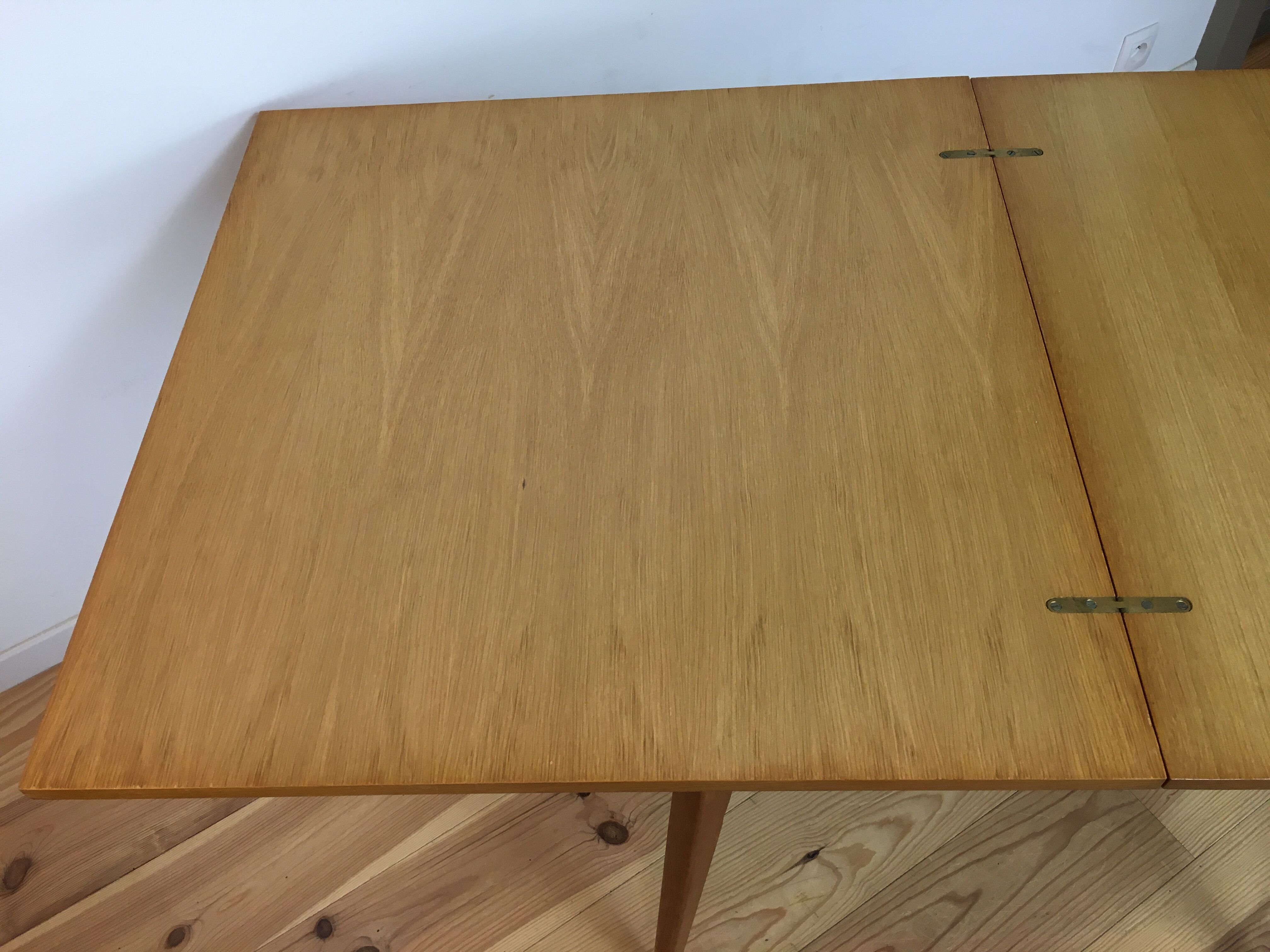 Table portfolio foot compass 50s