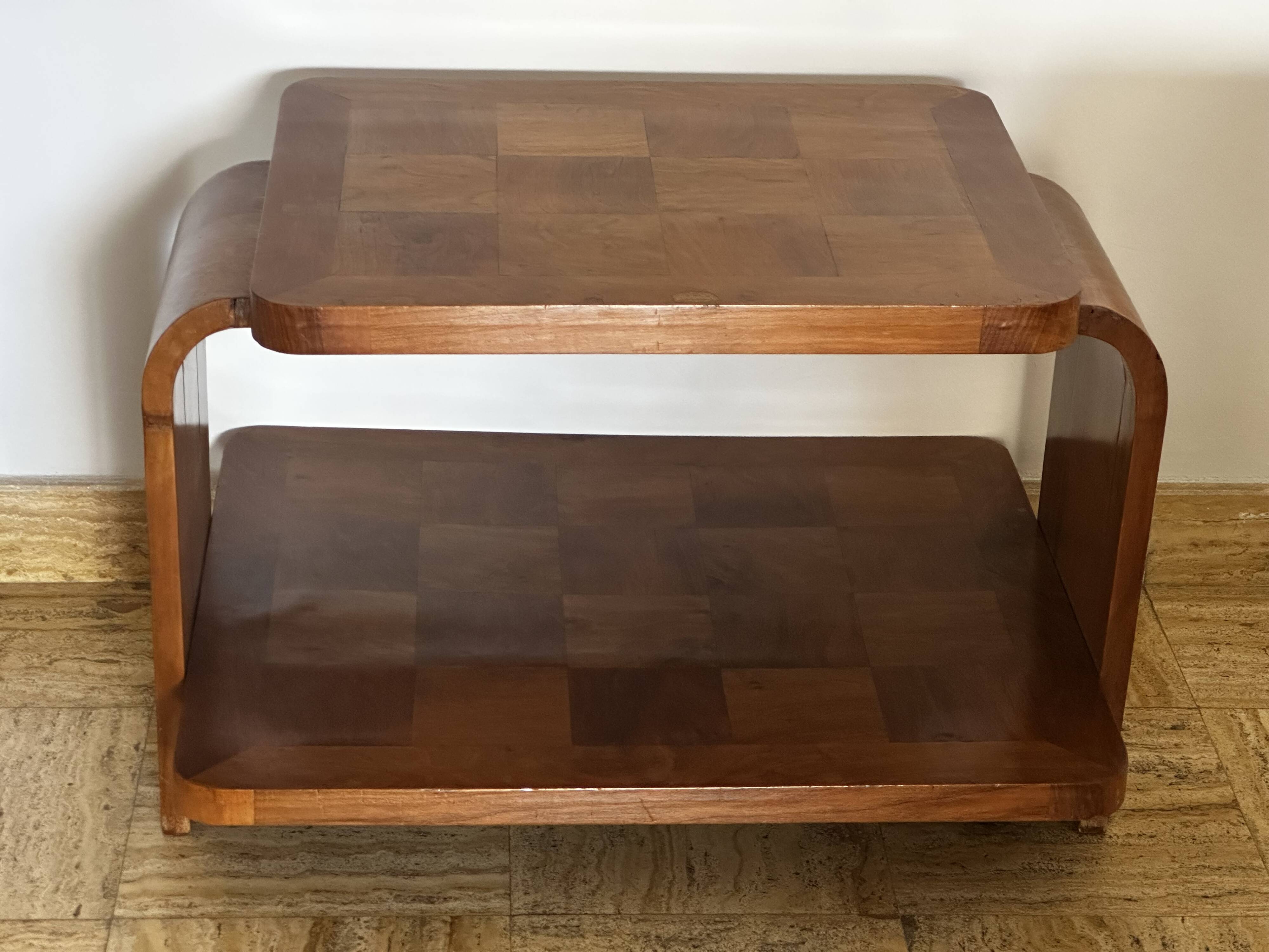 1930s Art Deco side table in marquetry walnut