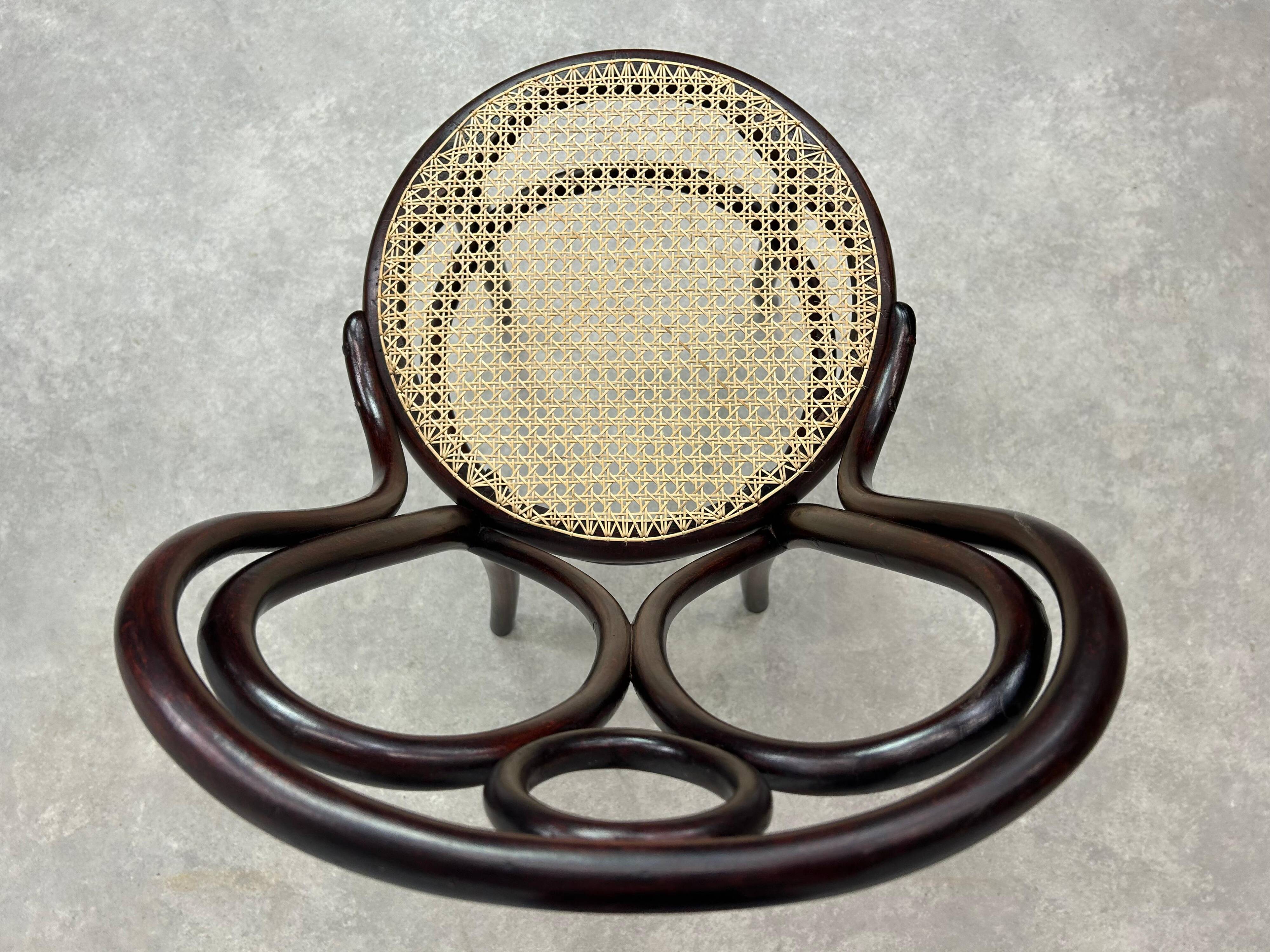 Bentwood dining chair No. 19 by Thonet