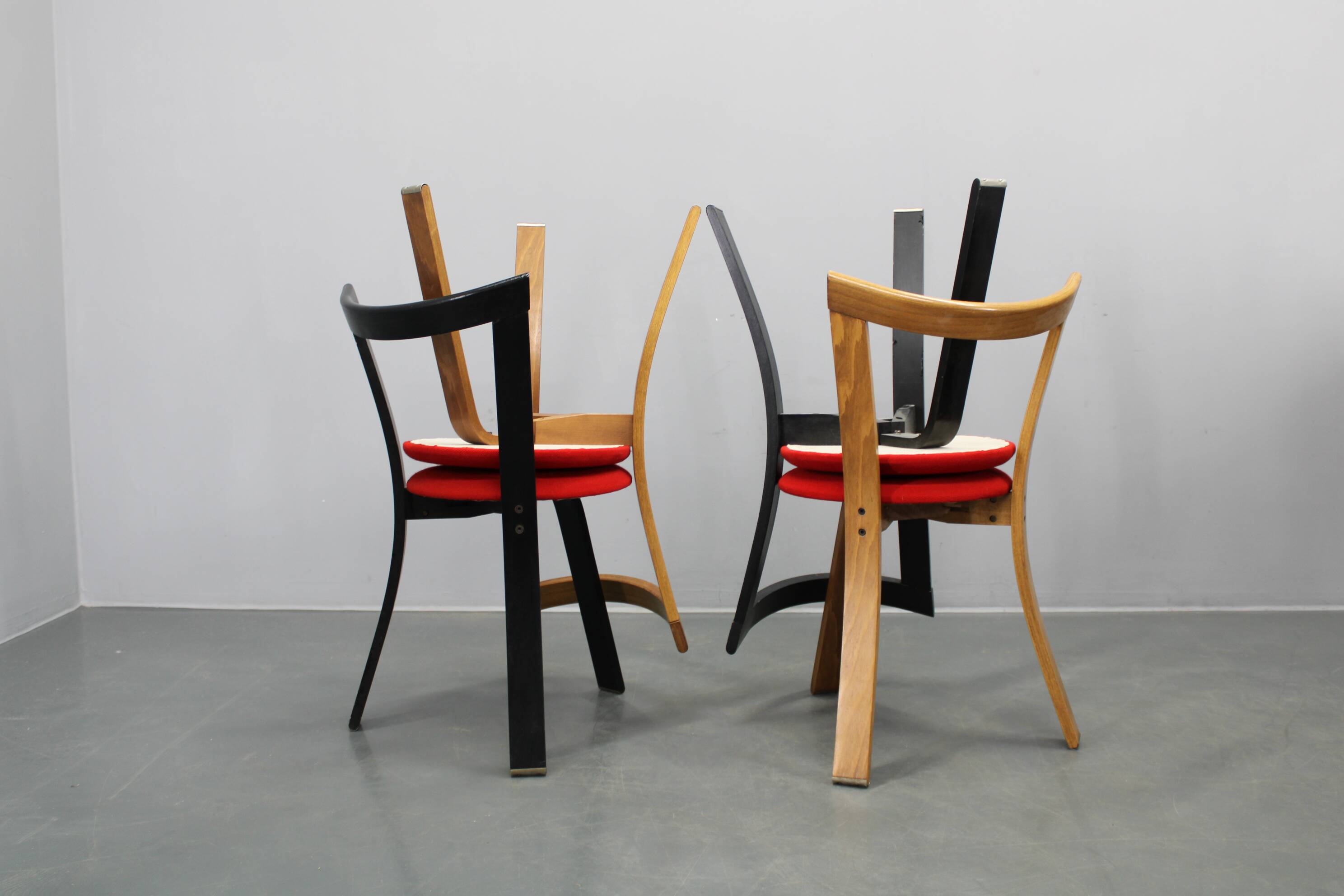 4 chaises en bois, années 1970