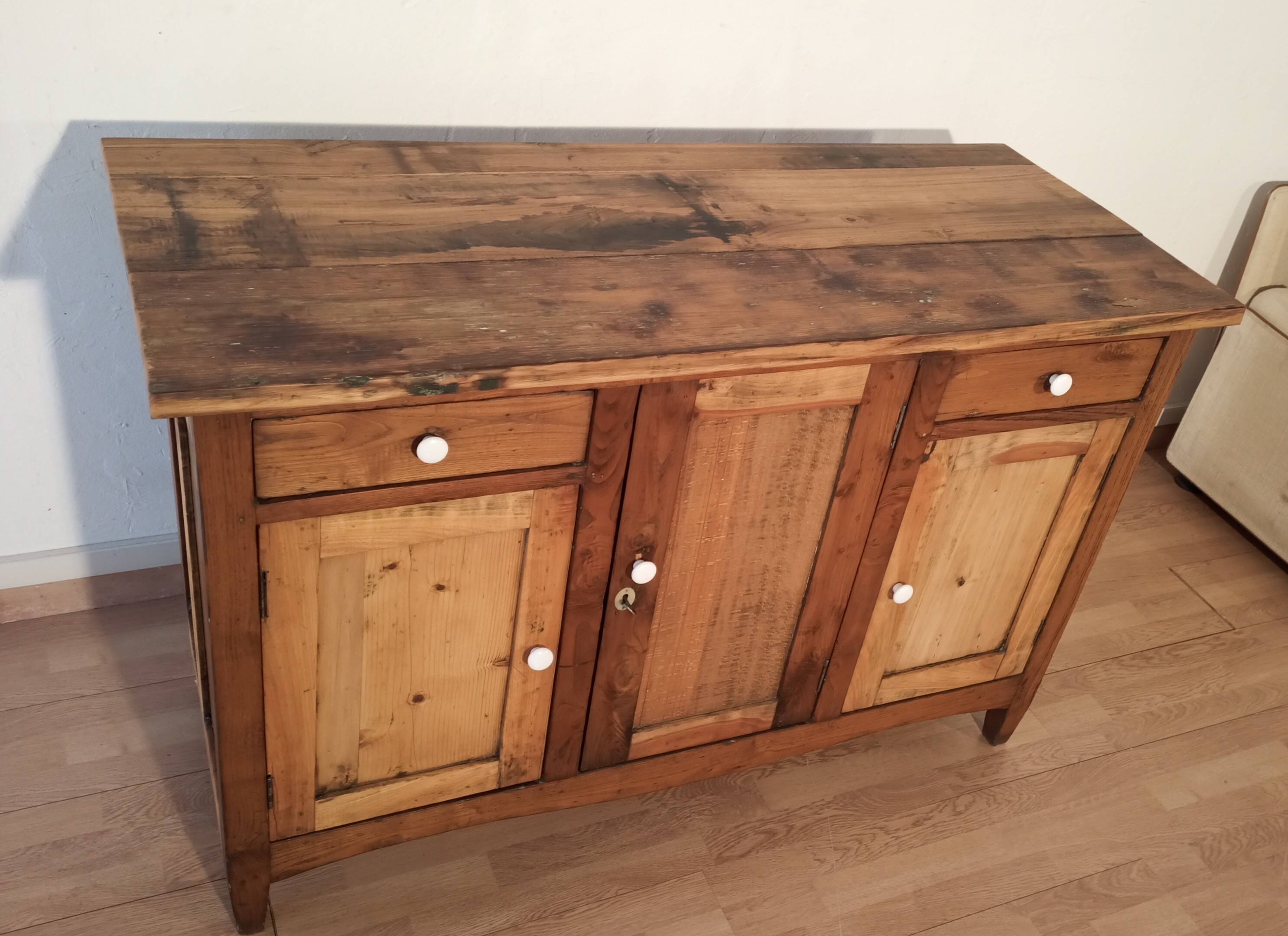 Base de commode en pin de campagne, sud de l'Italie, fin du XIXe siècle