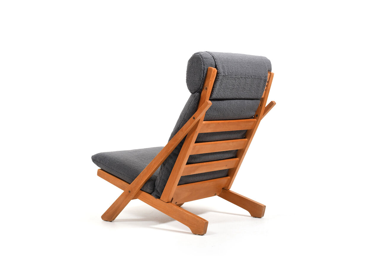 Fauteuil à dossier haut CH-03 par Hans J. Wegner