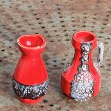 Set of two vases, soliflores in designer red and gray enameled ceramic, Vallauris style