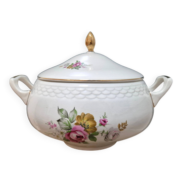 Soup tureen "Digoin and Sarreguemines"