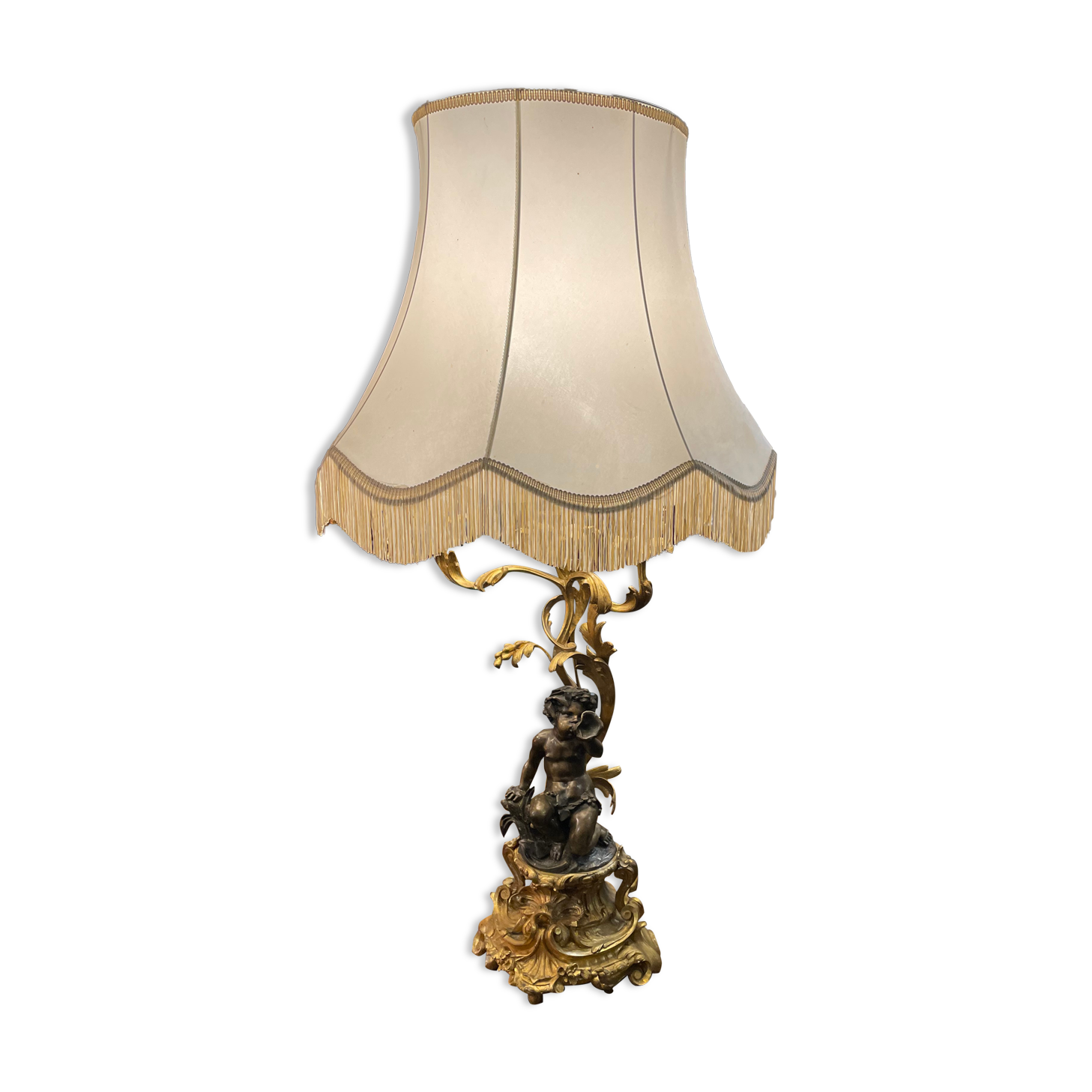 18th bronze table lamp
