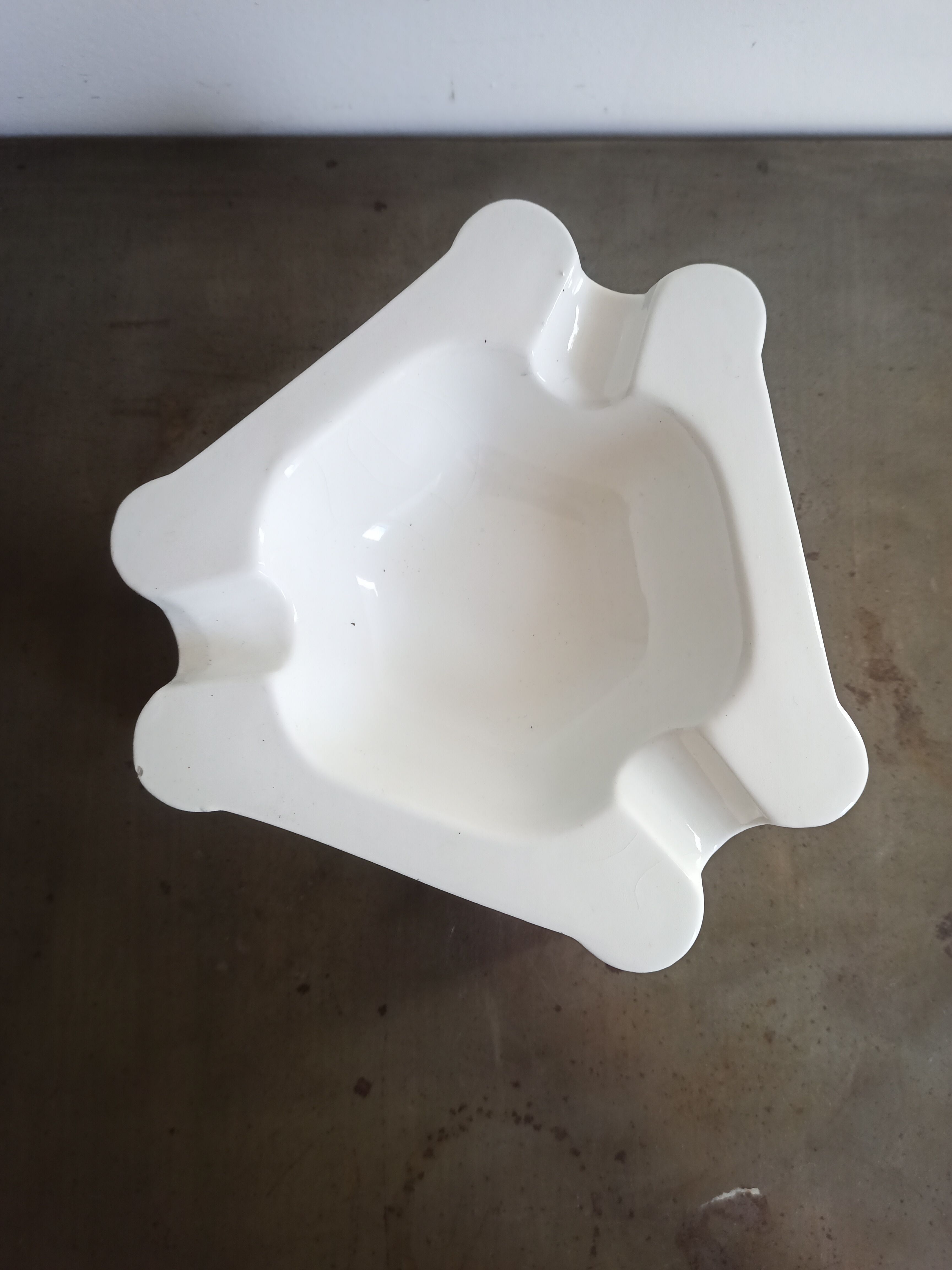 Cognac Otard ceramic advertising counter ashtray