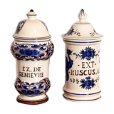 Pots a pharmacy in earthenware