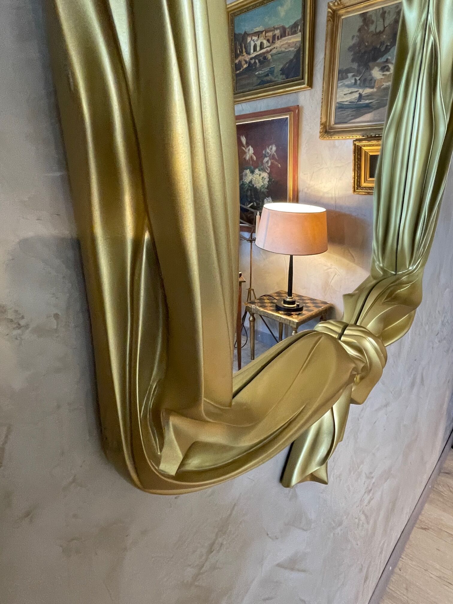 Golden mirror