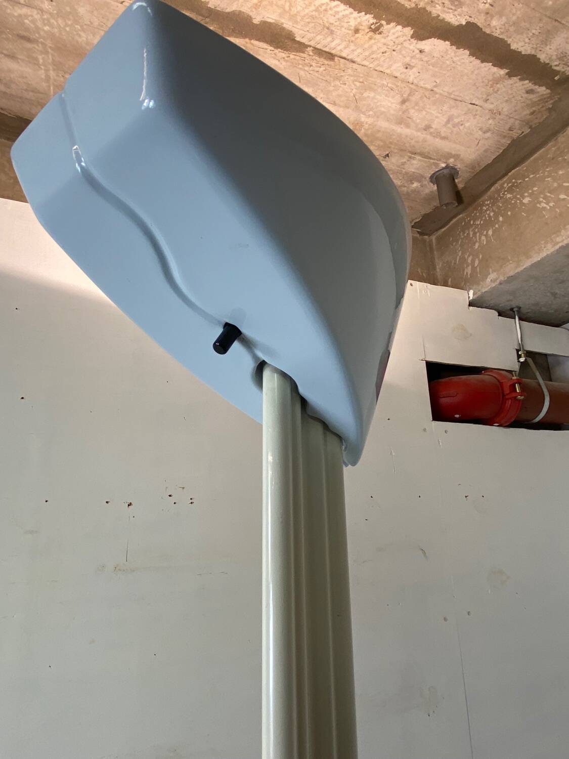 Lampadaire Mod. Otello de Bruno Gecchelin pour Oluce années 1980