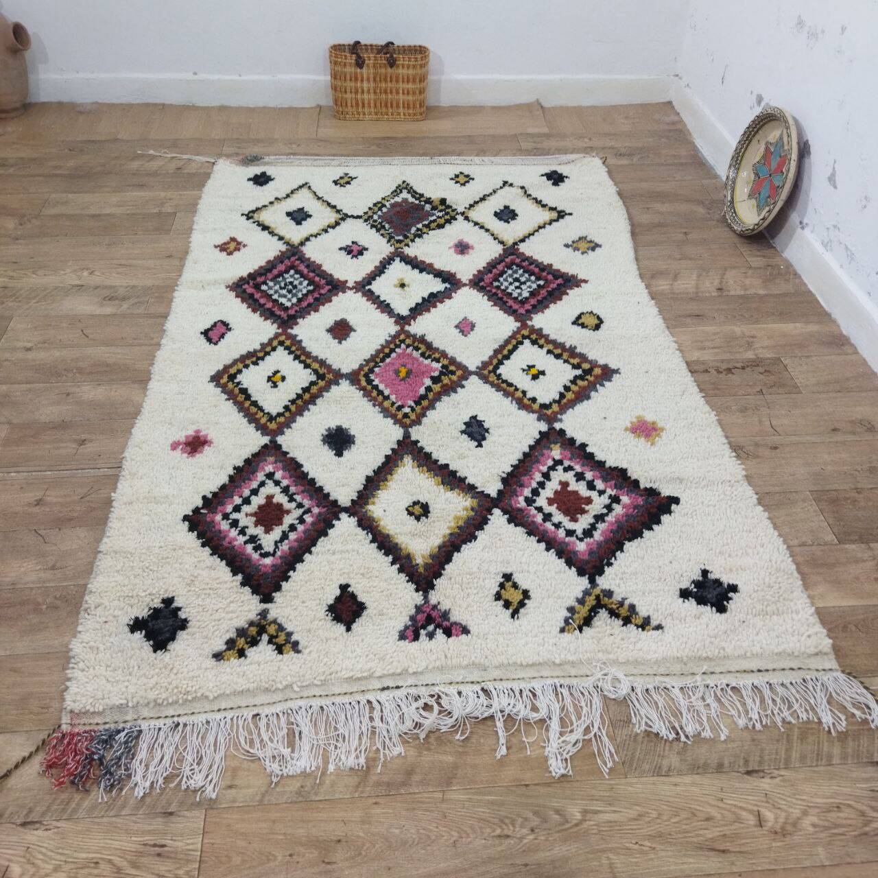 Azilal Berber rug in handmade wool 240 X 145 CM