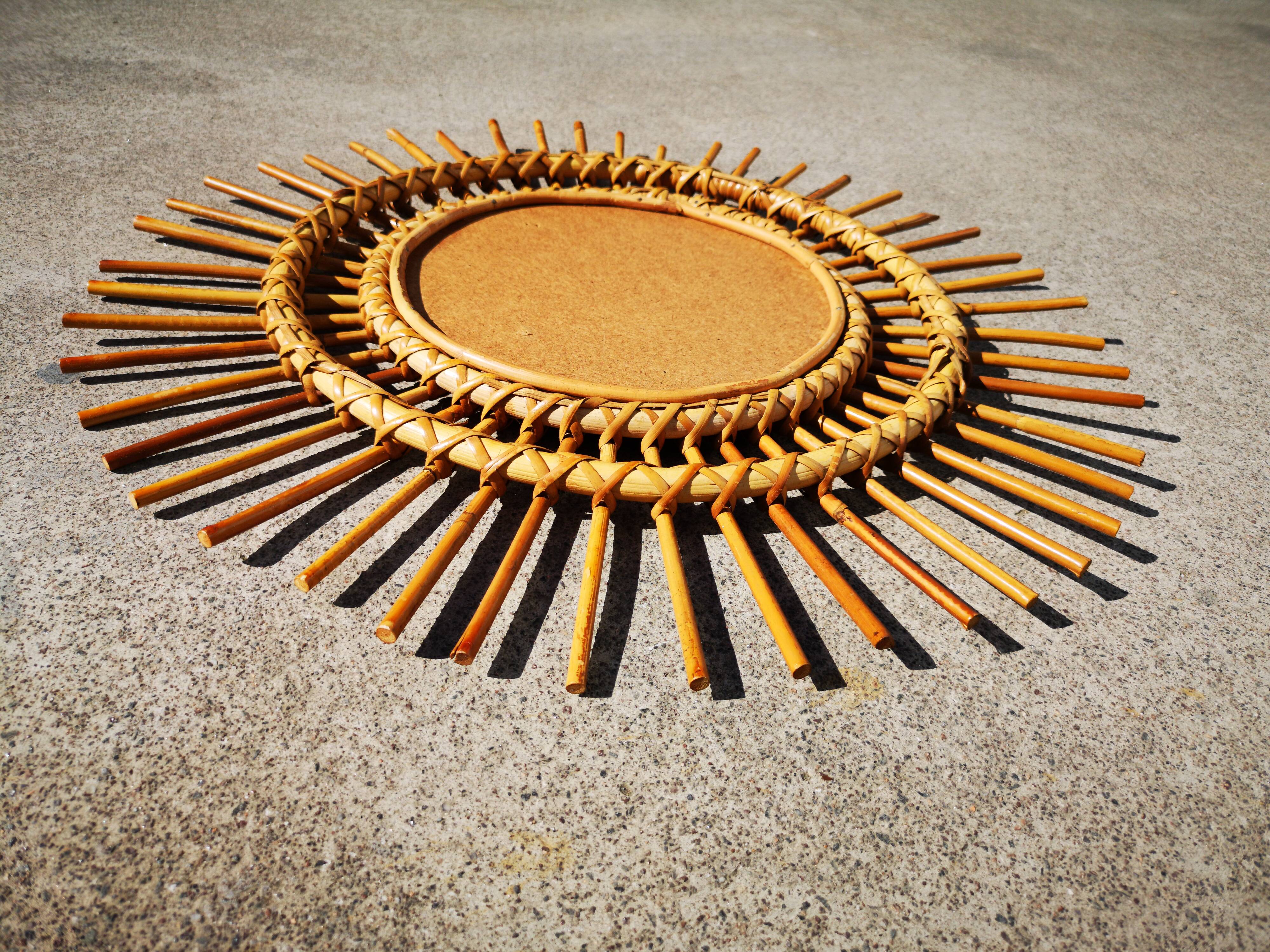 Mirror rattan sun