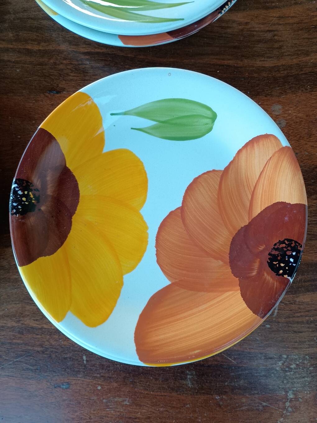 12 dessert plates 1970s Castellania Italy