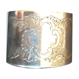 Un encrypted silver metal towel ring