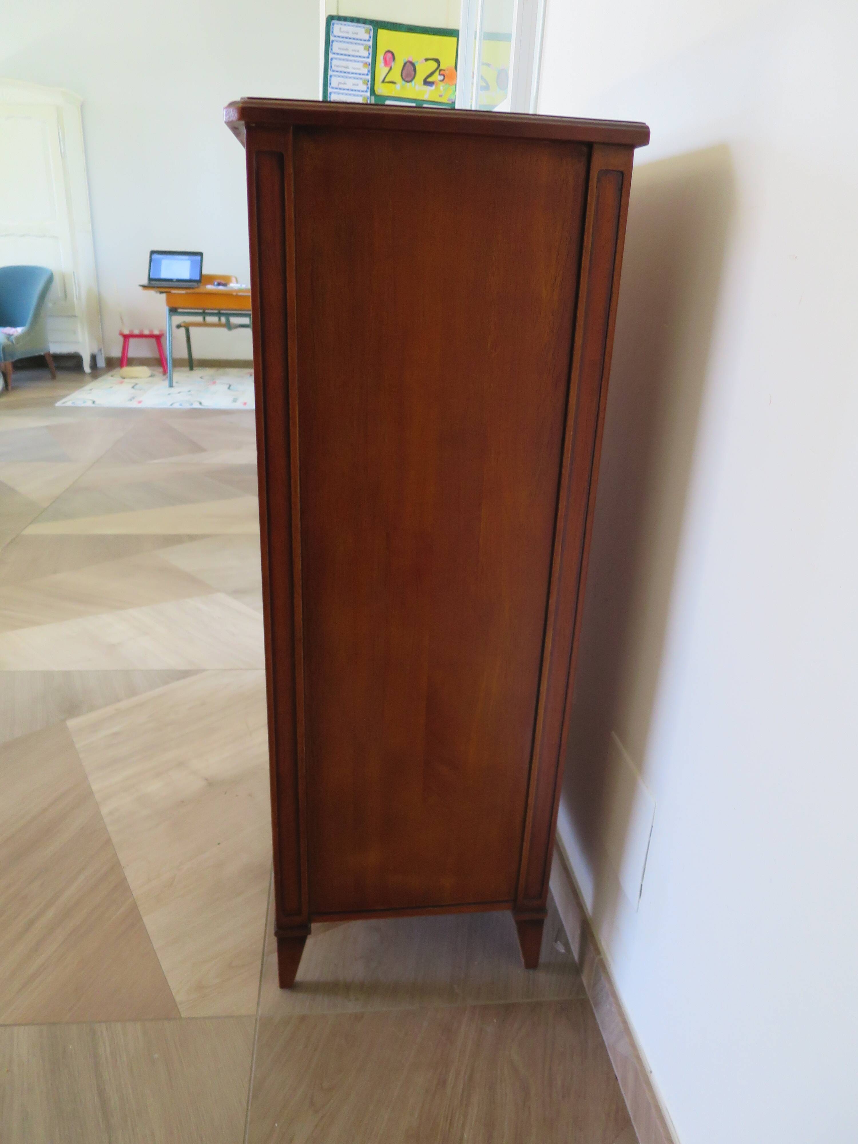 Semainier-Commode- 7 tiroirs-merisier-Style Louis Philippe-Pieds trapèze