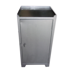 Meuble métal