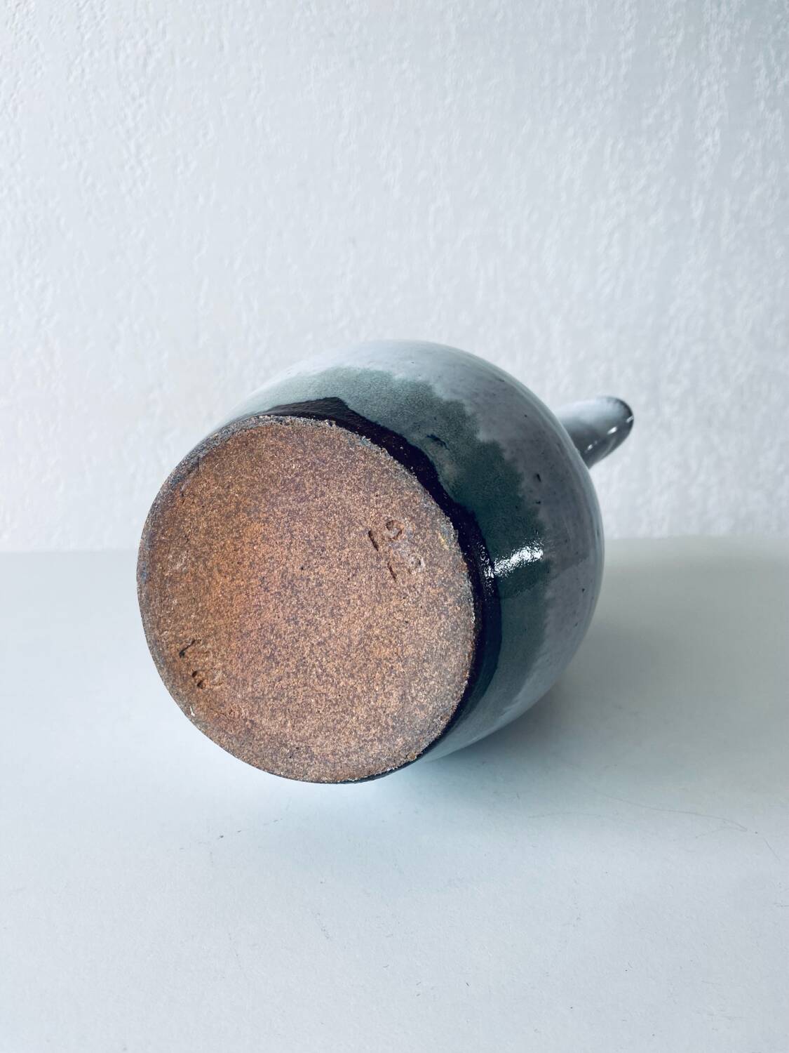 Large pitcher in Black Valley sandstone