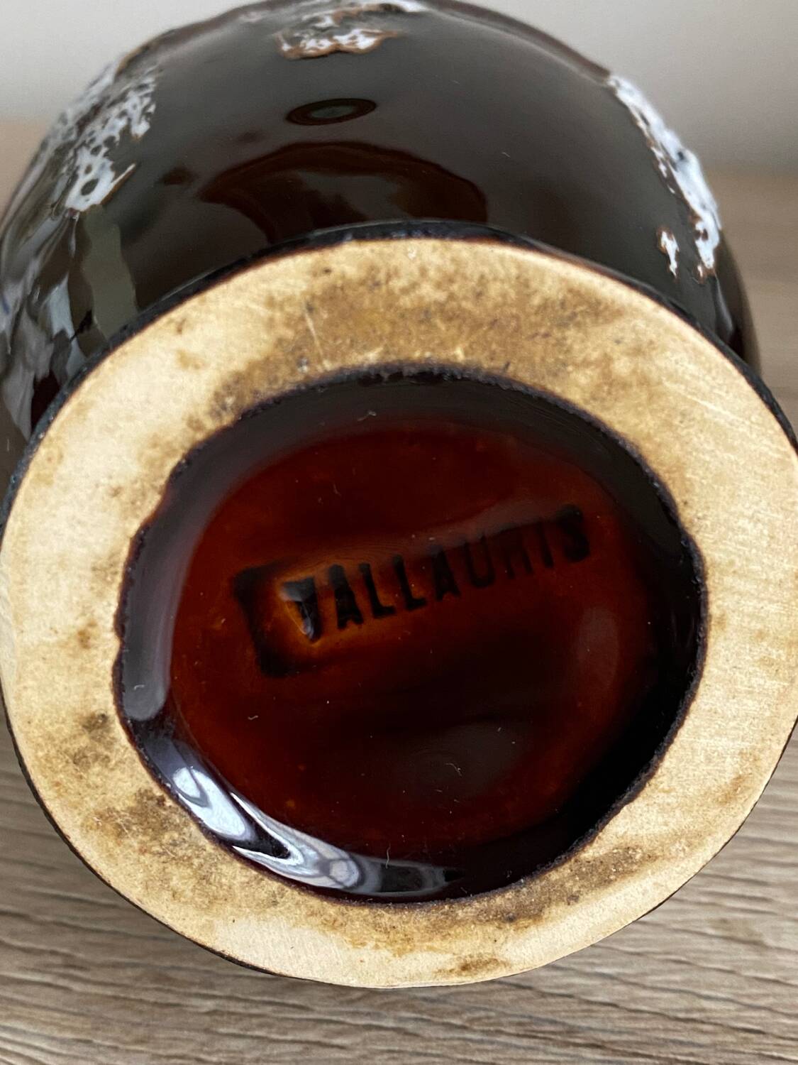 Vallauris soliflore handle vase