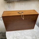 Suitcase / trunk with compartments in cherry wood