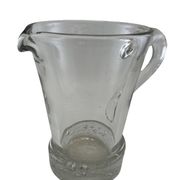 Grand pichet en verre stylisé