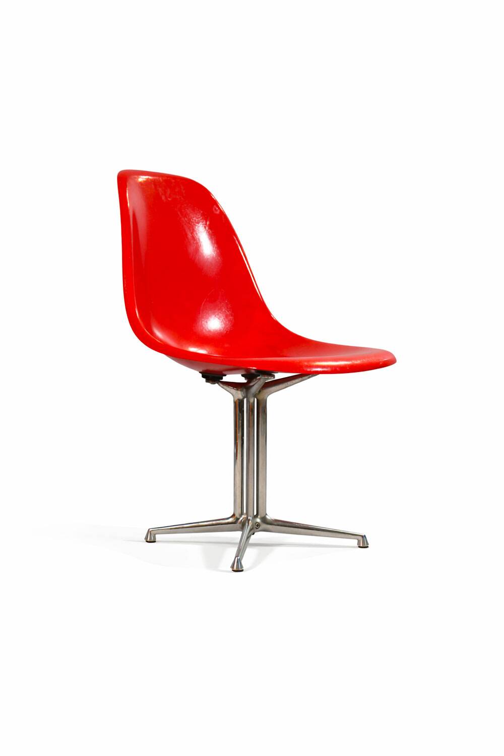 Set of 6 Charles Eames chairs