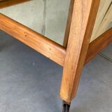 Mirrored rolling table