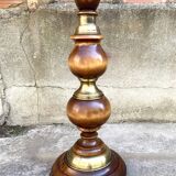 Floor lamp in wood and metal with brushed brass finish
