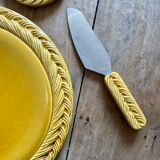 Vintage cheese and under bottle service