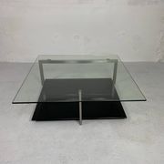 Glass coffee table 110 x 110 cm in the style of Rolf Benz and Metaform