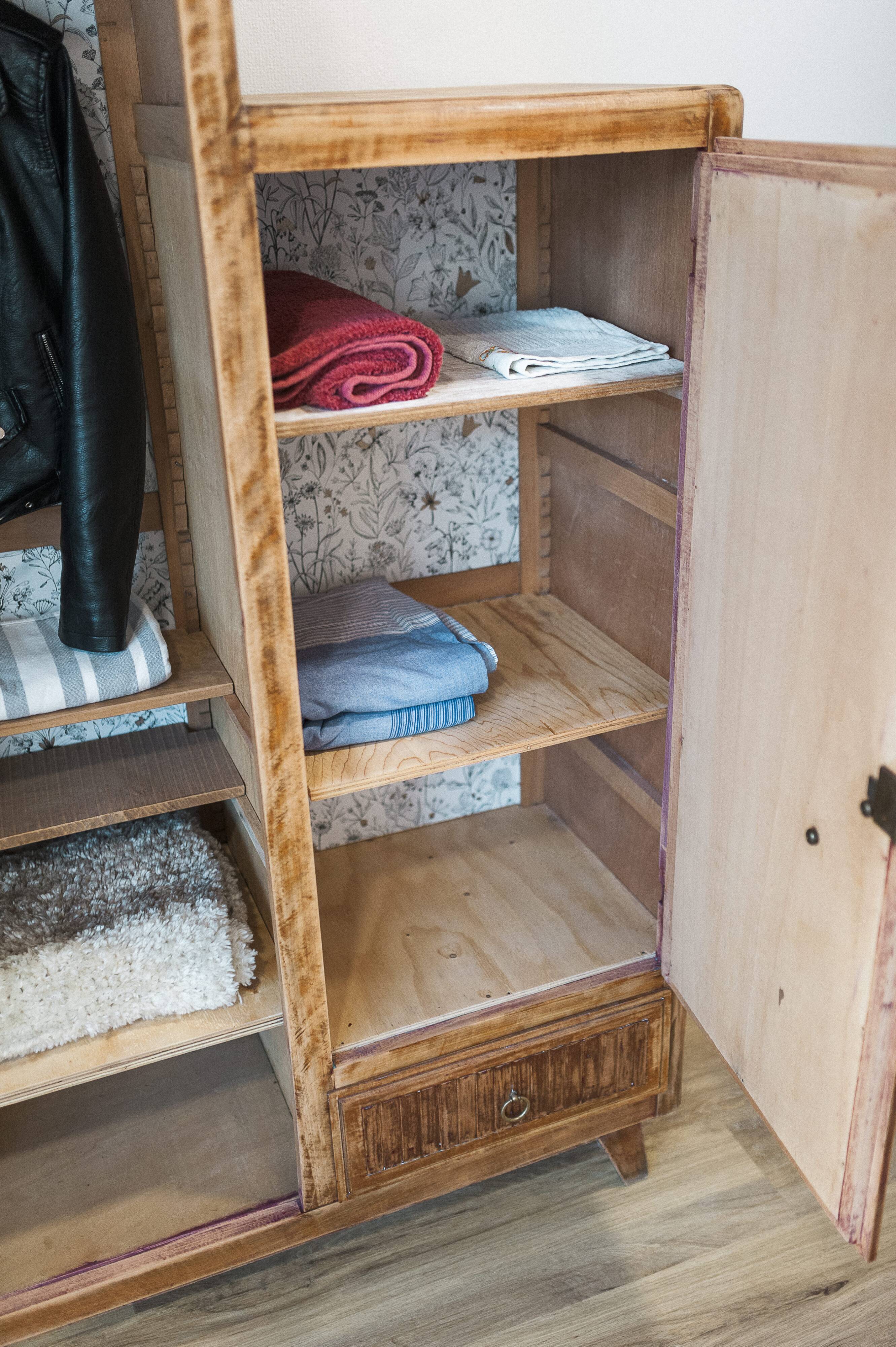 Asymmetrical wardrobe