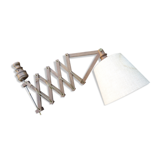 Accordion wall lamp
