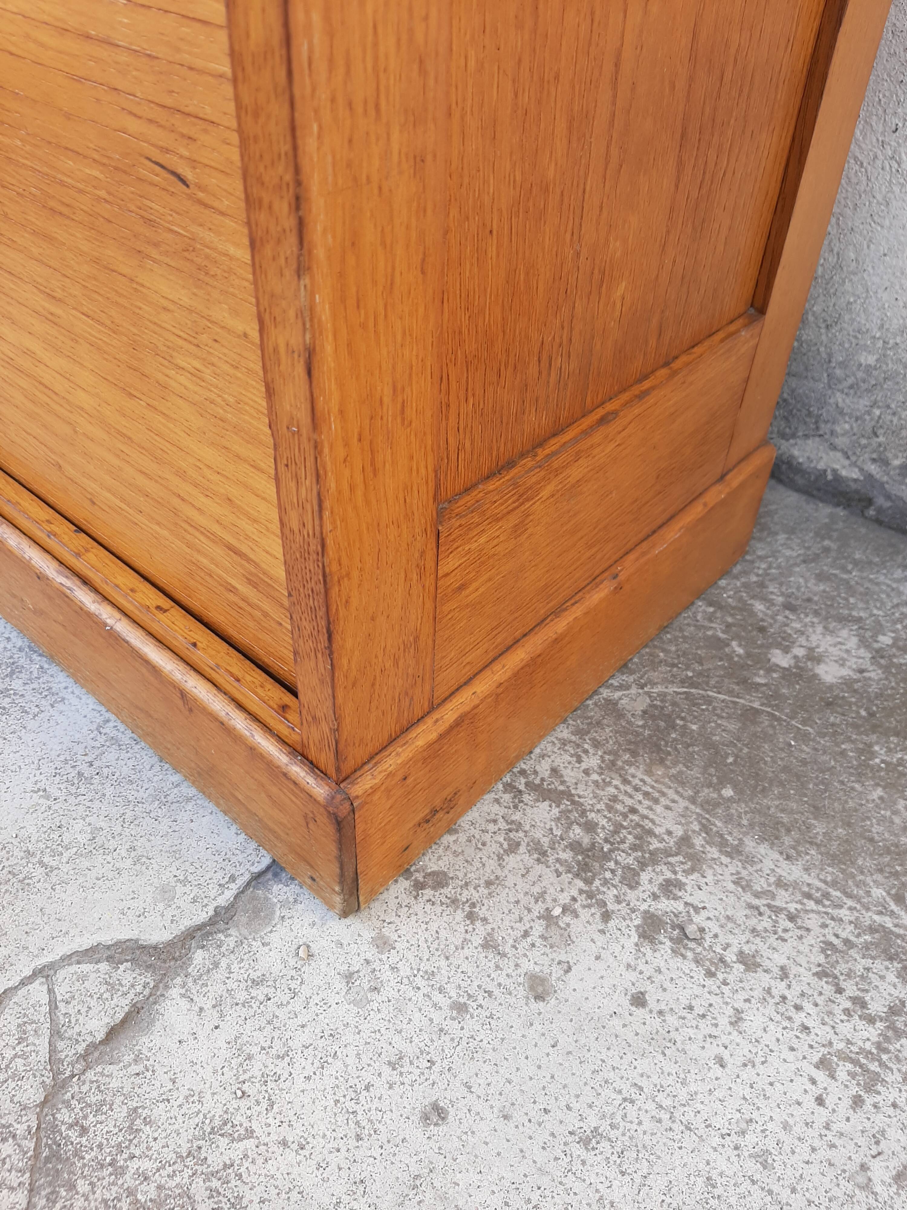Curtain cabinet 1950