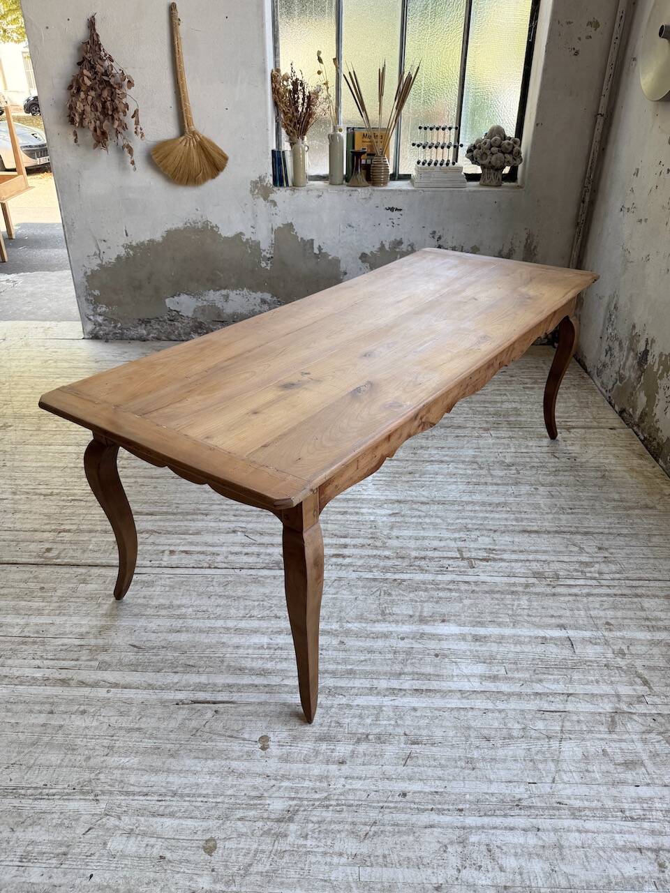 Table campagne provençale style Louis XV merisier