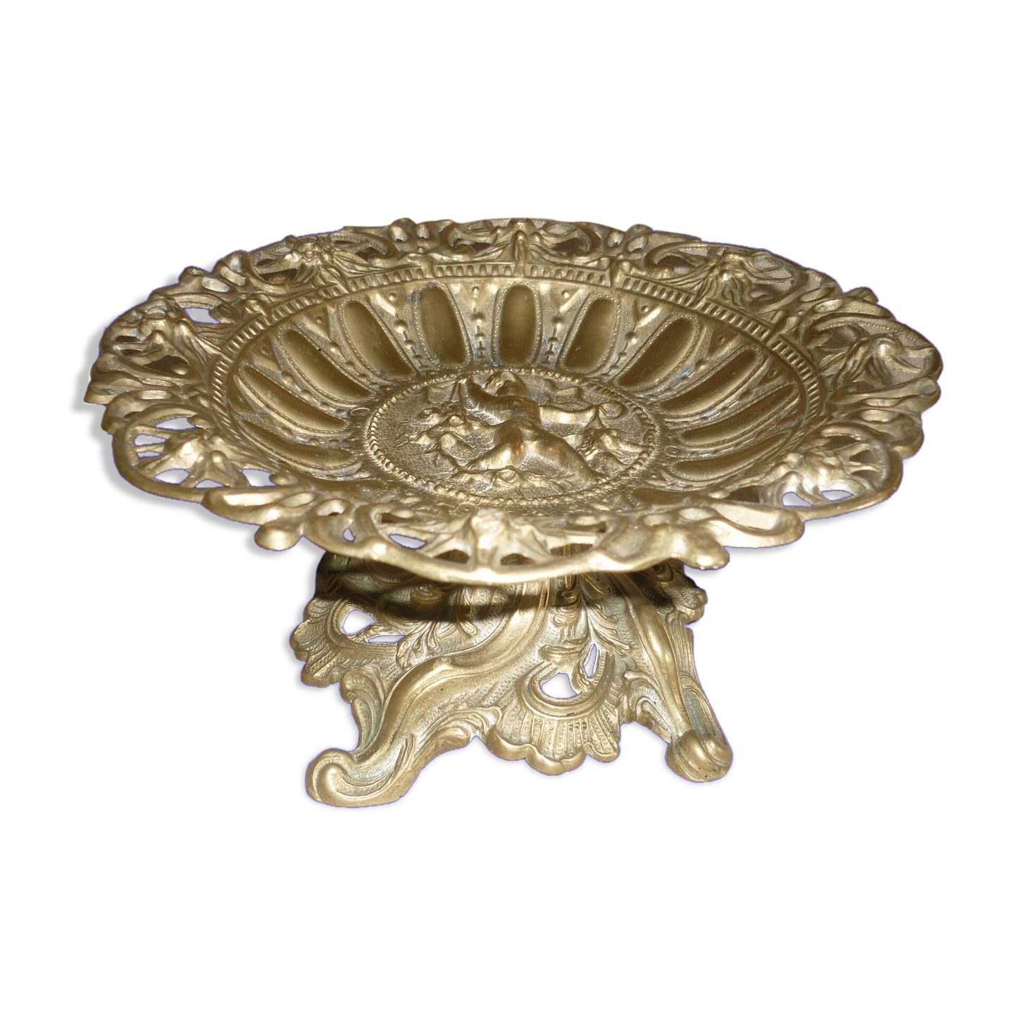 Fruit cup on bronze piedouche