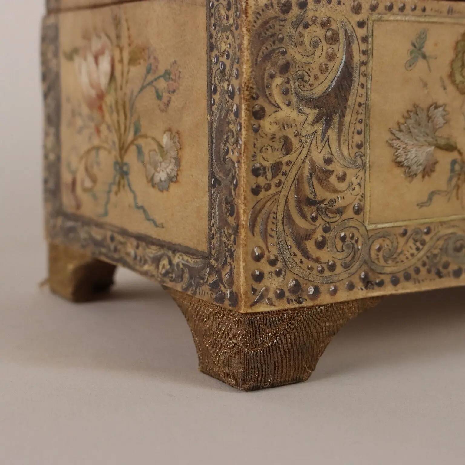 Antique wooden box covered with painted parchment, Italy, 19th-20th century.