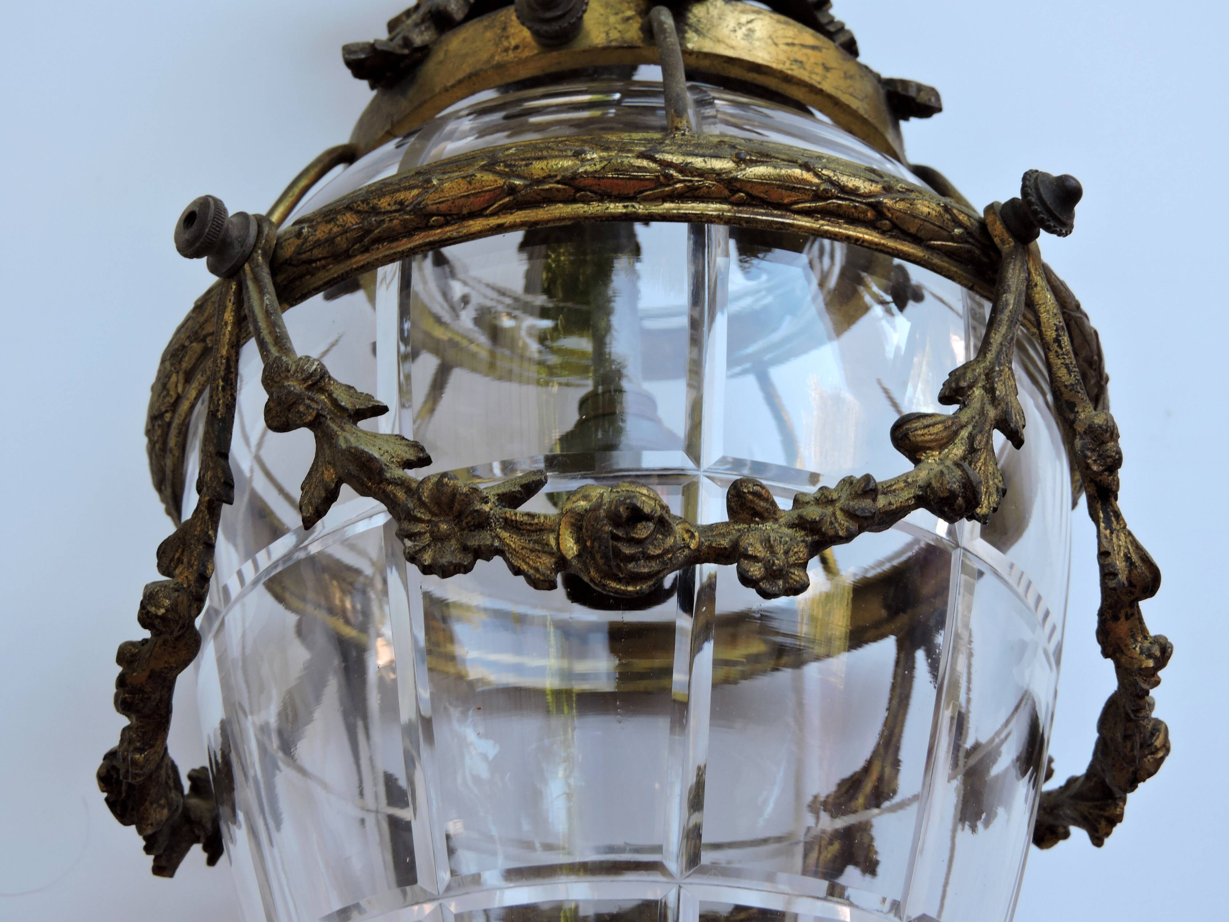 Lantern suspension of gilded bronze vestibule of the period of the XX th century