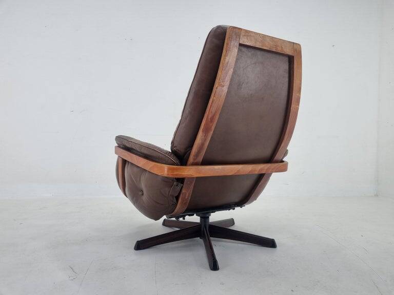 Midcentury Swivel Leather/Wood Armchair Göte Möbler Nässjö, Sweden, 1960s