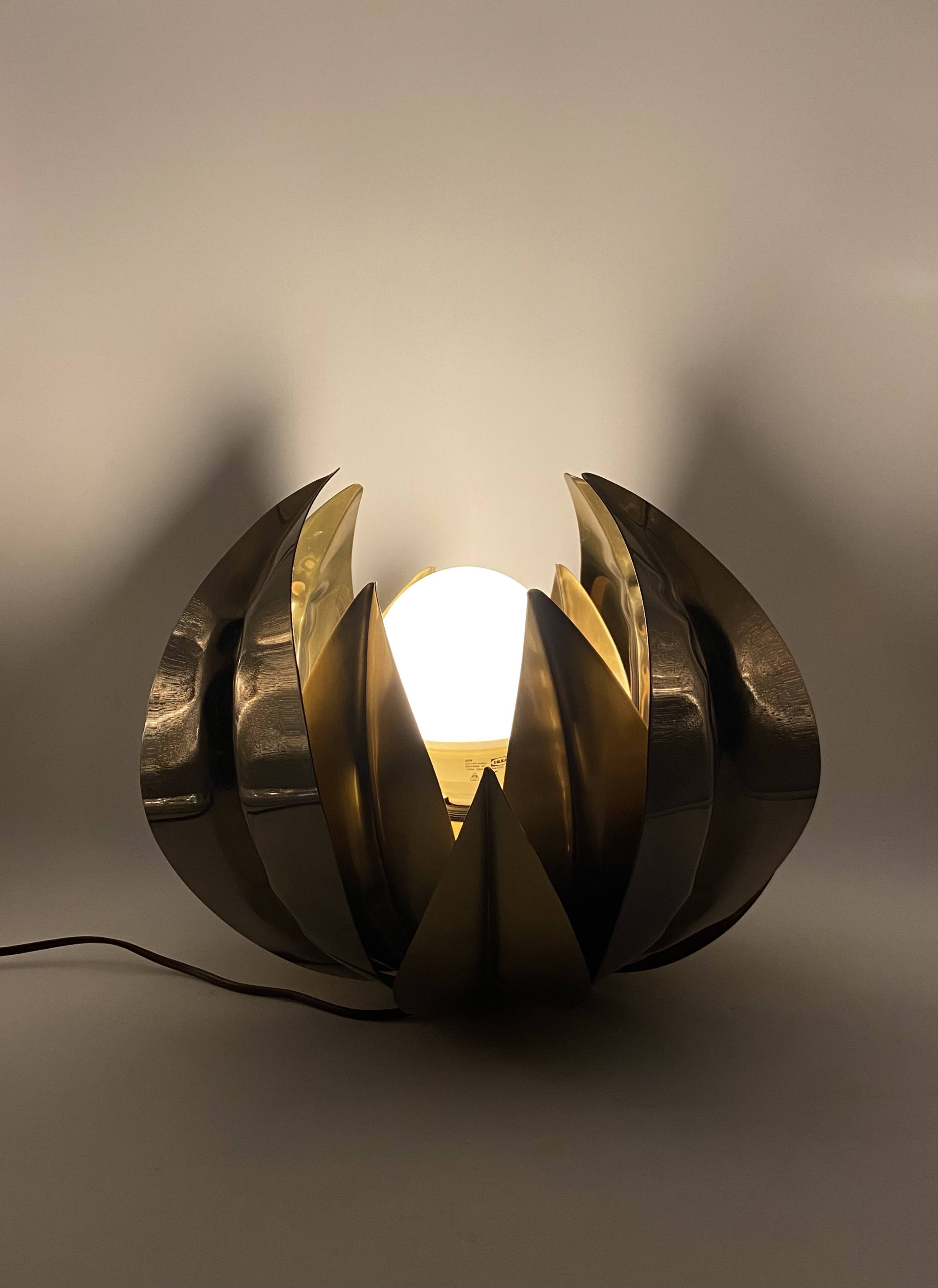 Lotus flower brass floor/table lamp, attr. Bottega Gadda, Italy, 1970