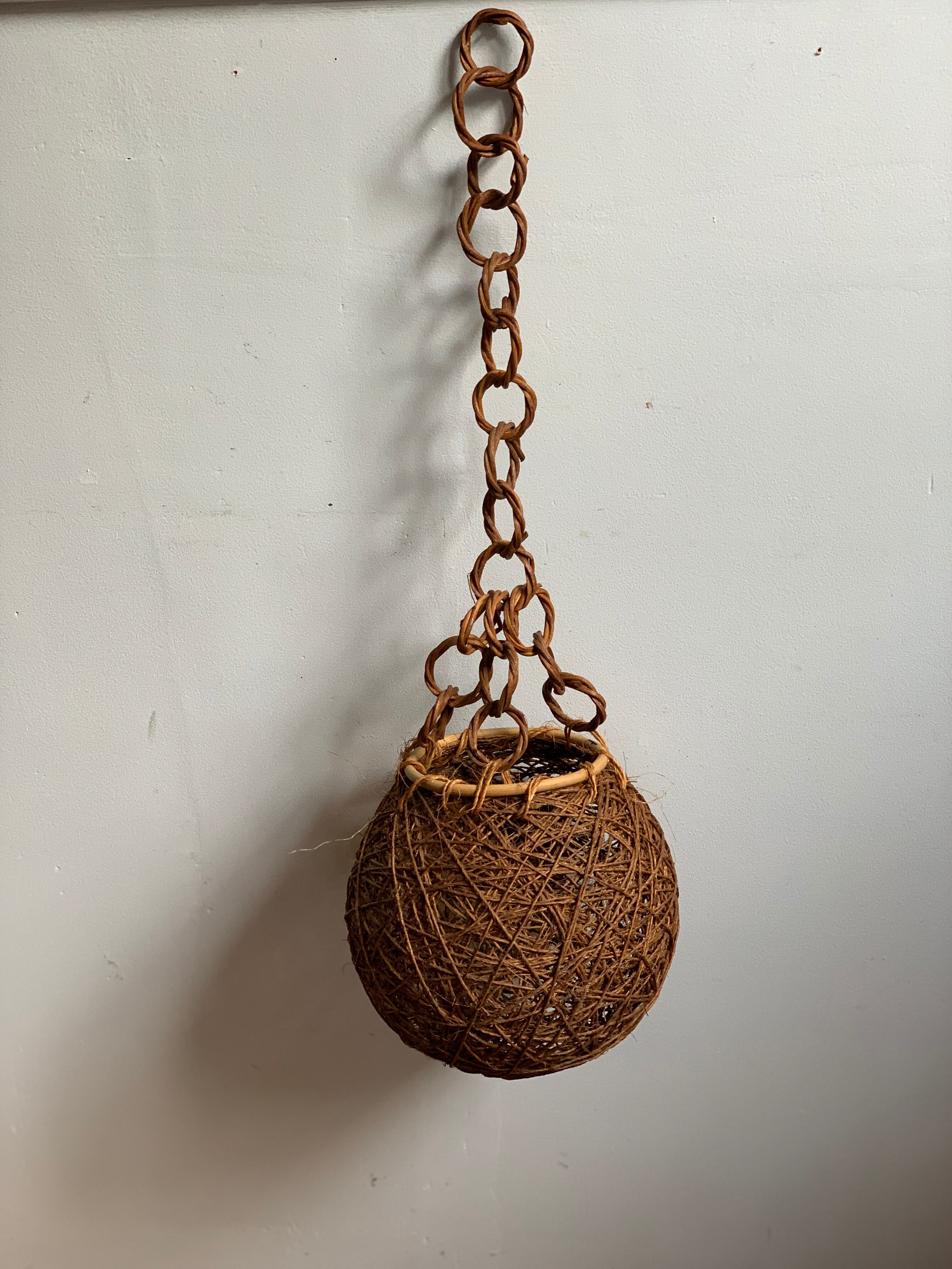 Rope ball suspension