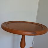 Tripod pedestal table