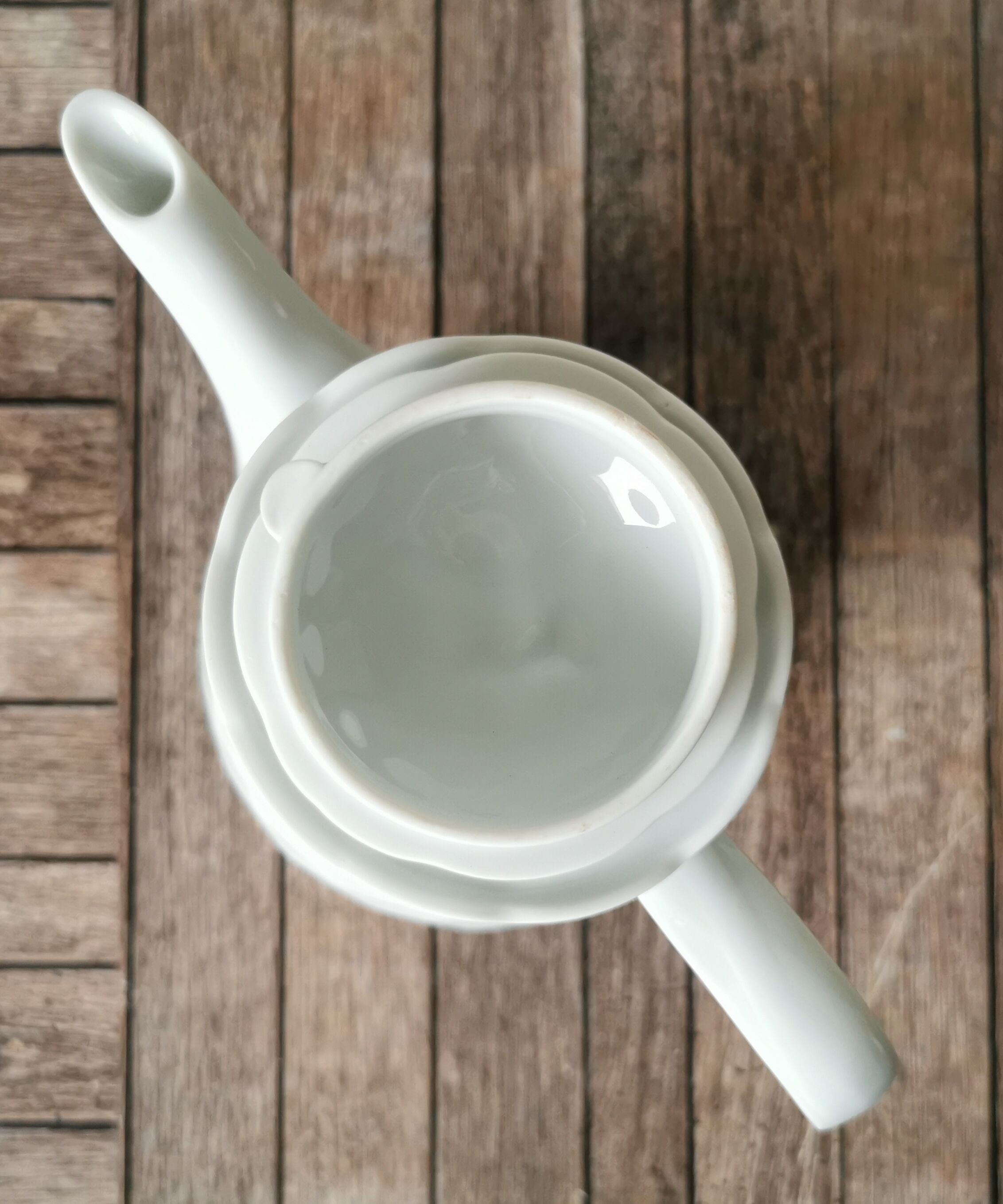 Porcelain teapot Bernardaud