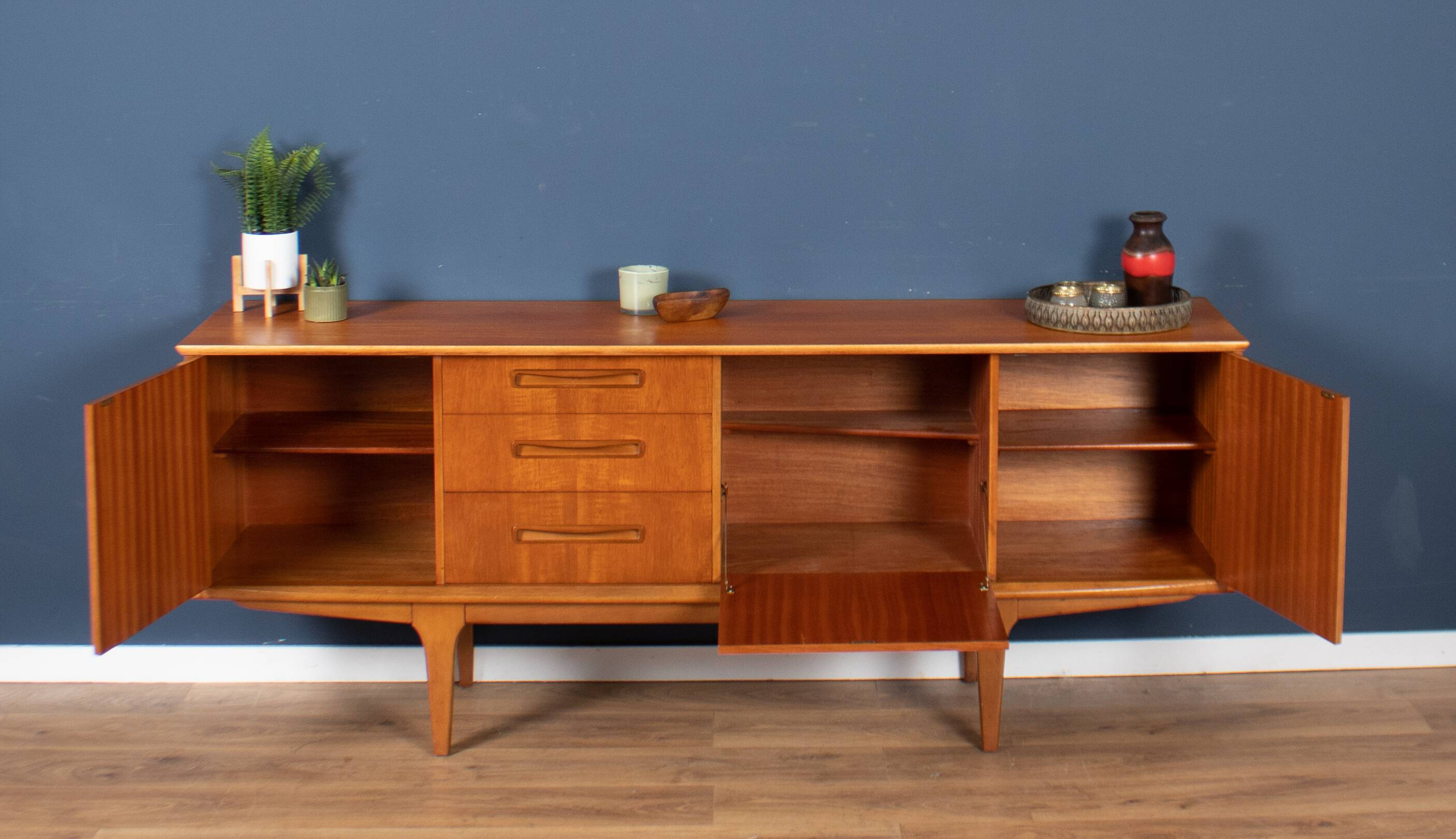 buffet-r-tro-en-teck-des-ann-es-1960-long-jentique-mid-century-selency