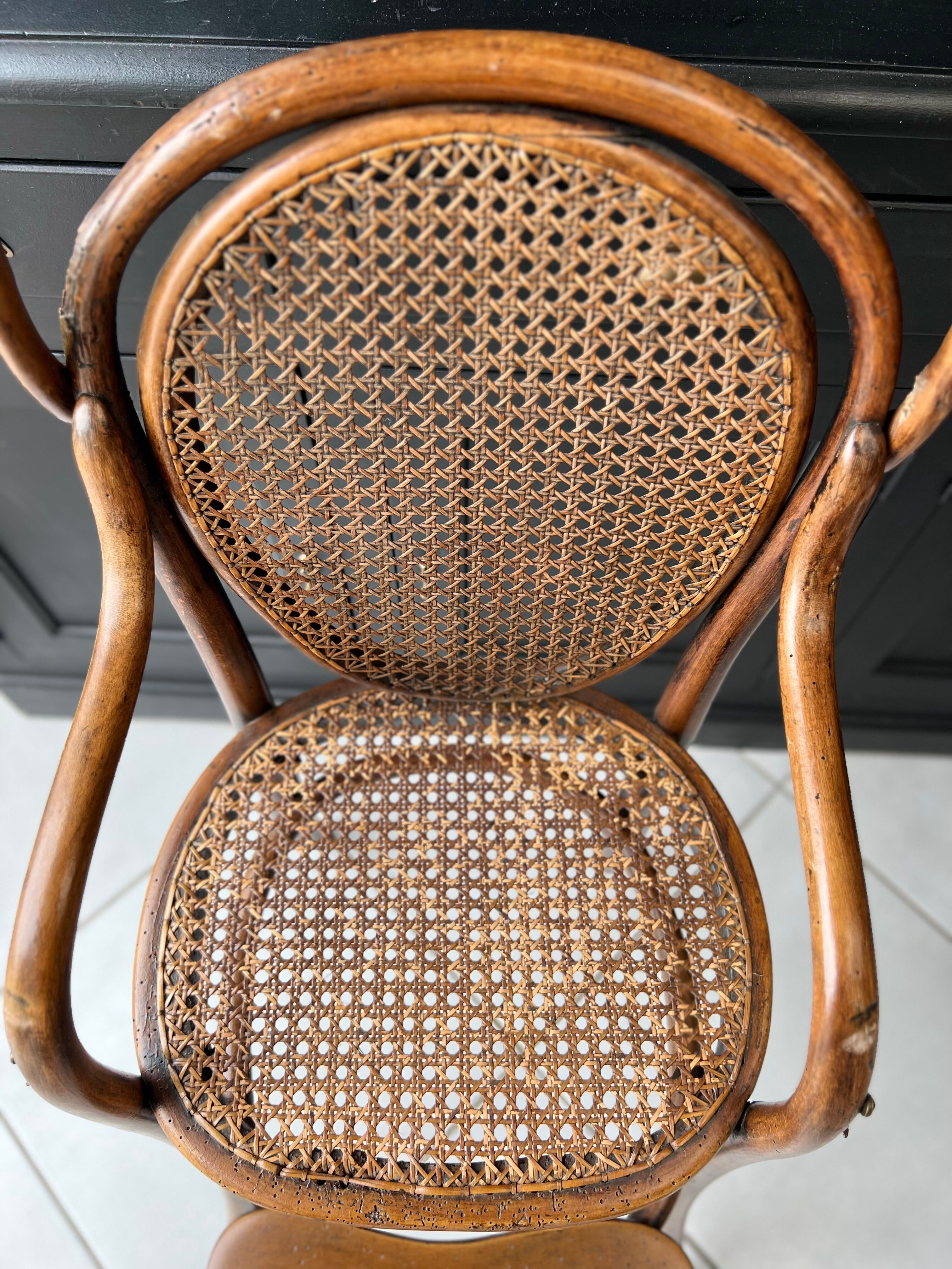 Rattan high chair cannages year 30