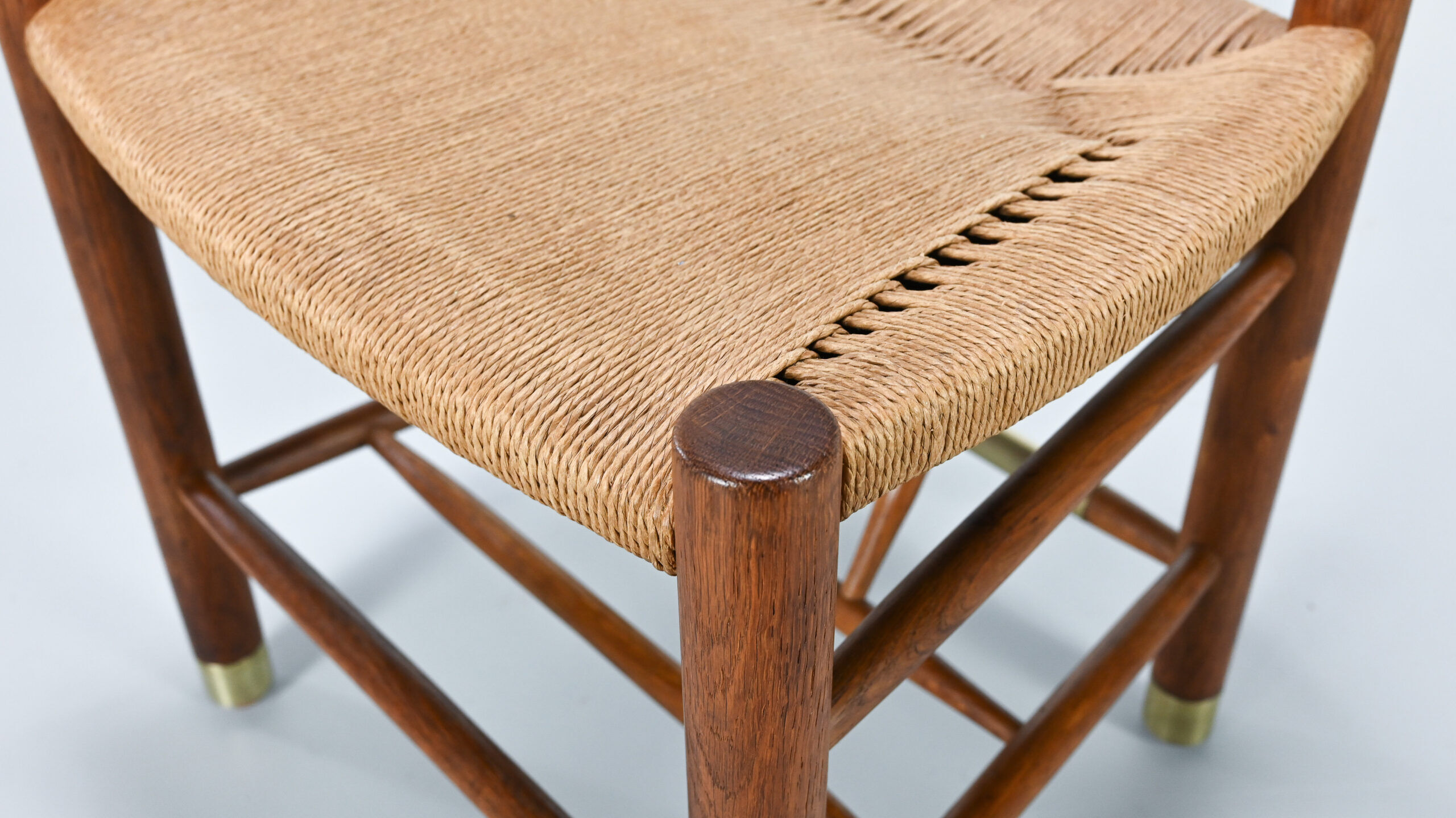 Viggo Hardie-Fischer, set of 6 Danish church chairs in oak for Sorø Møbelfabrik. 1950s