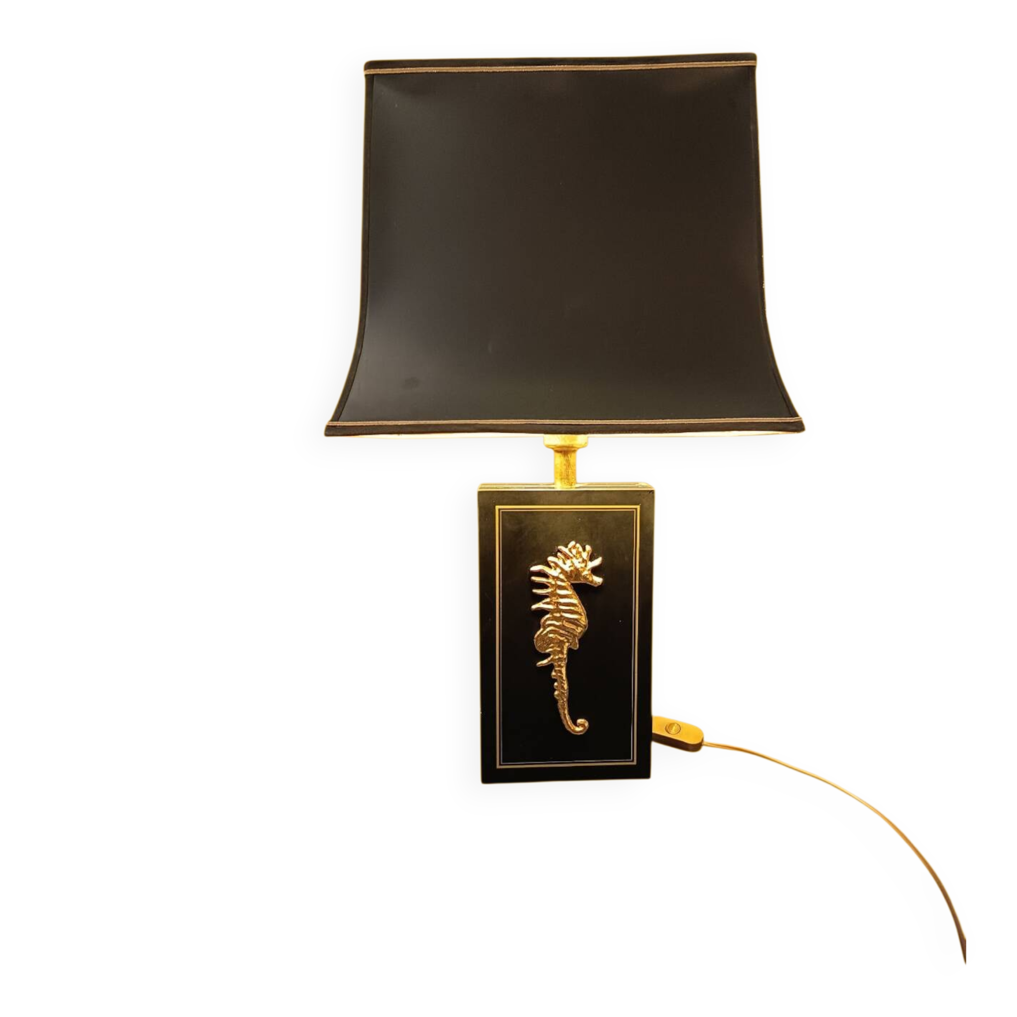 Seahorse lamp