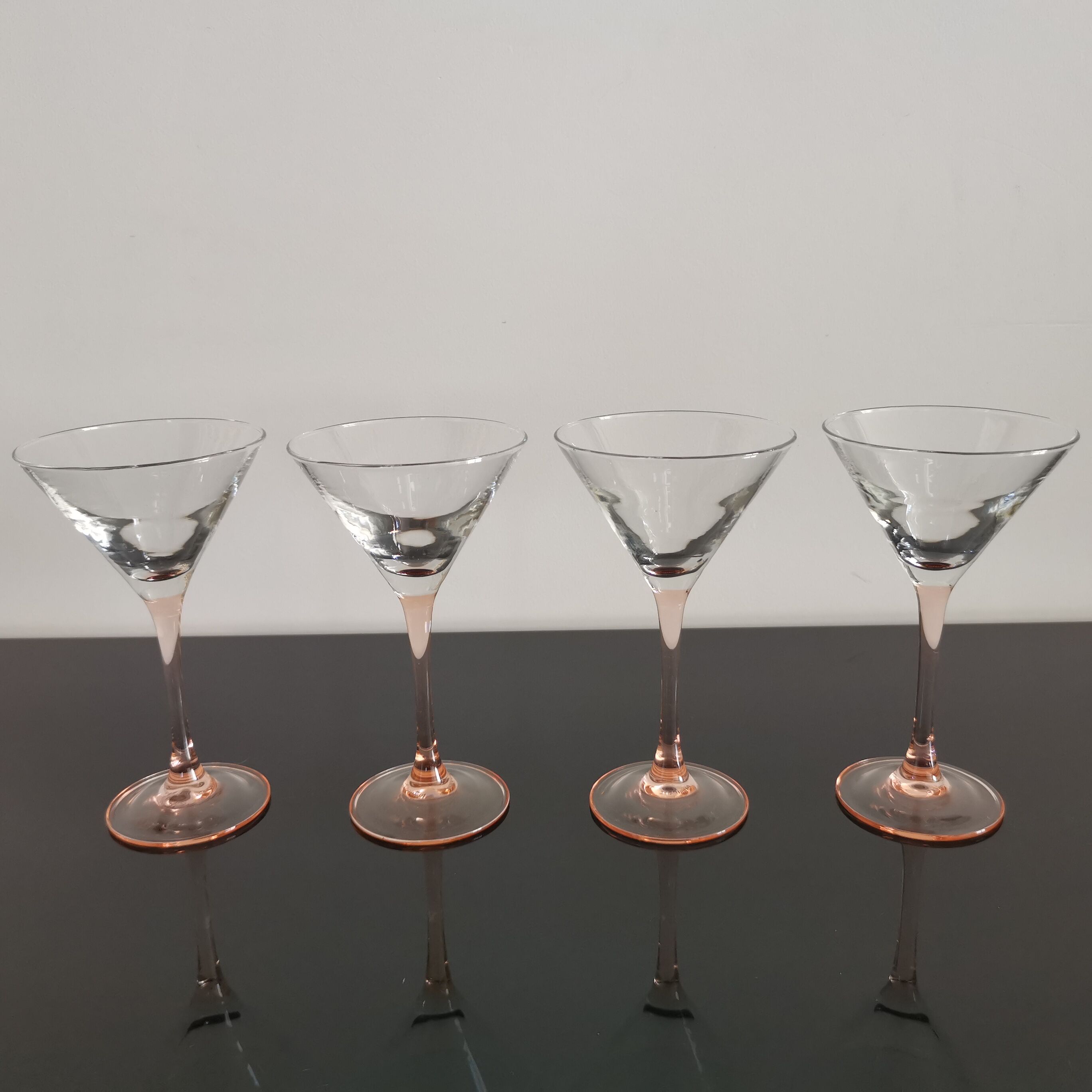 4 verres à cocktail Luminarc pieds rose
