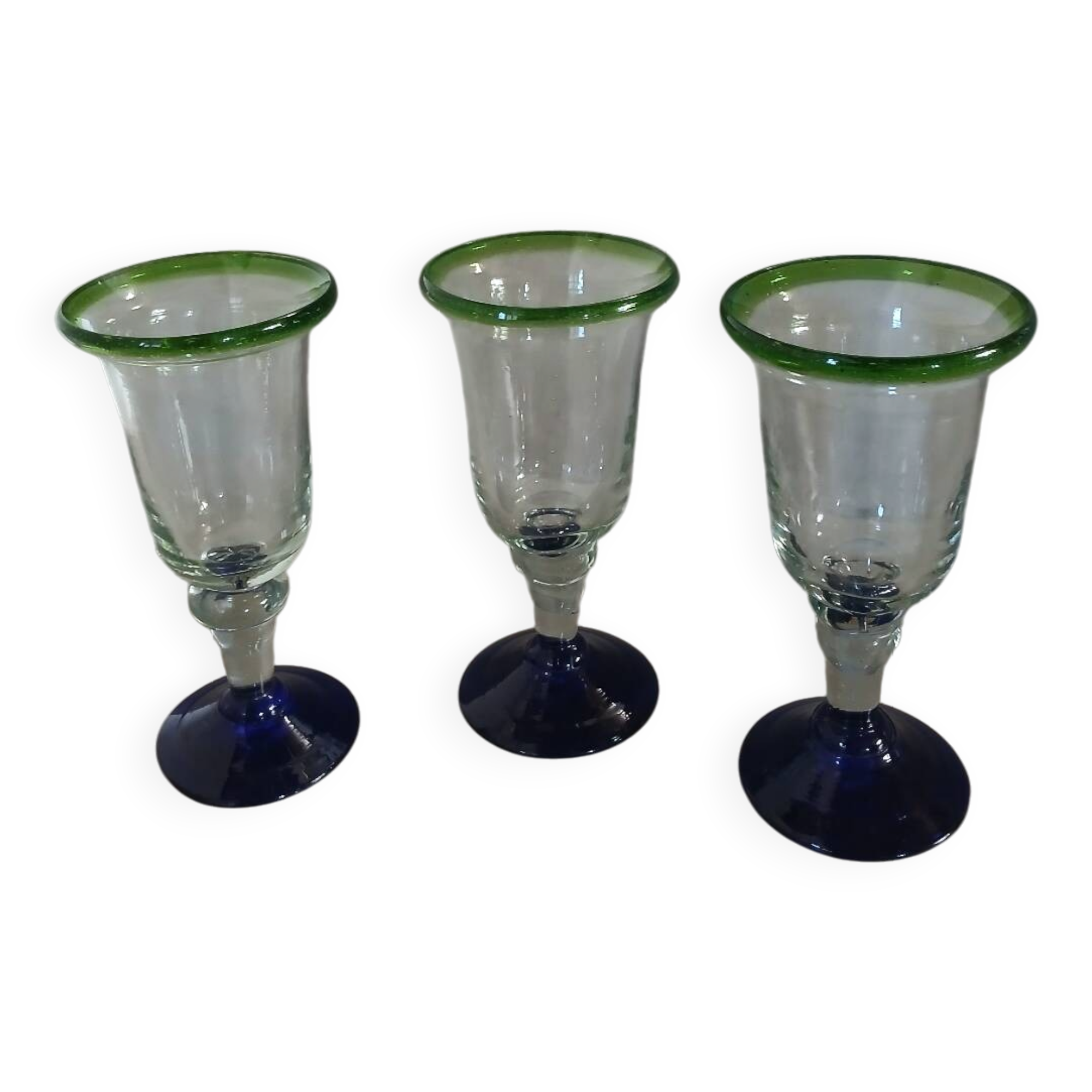 3 stemmed glasses in bubble and blown glass