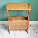 Table d'appoint porte revue bois et cannage