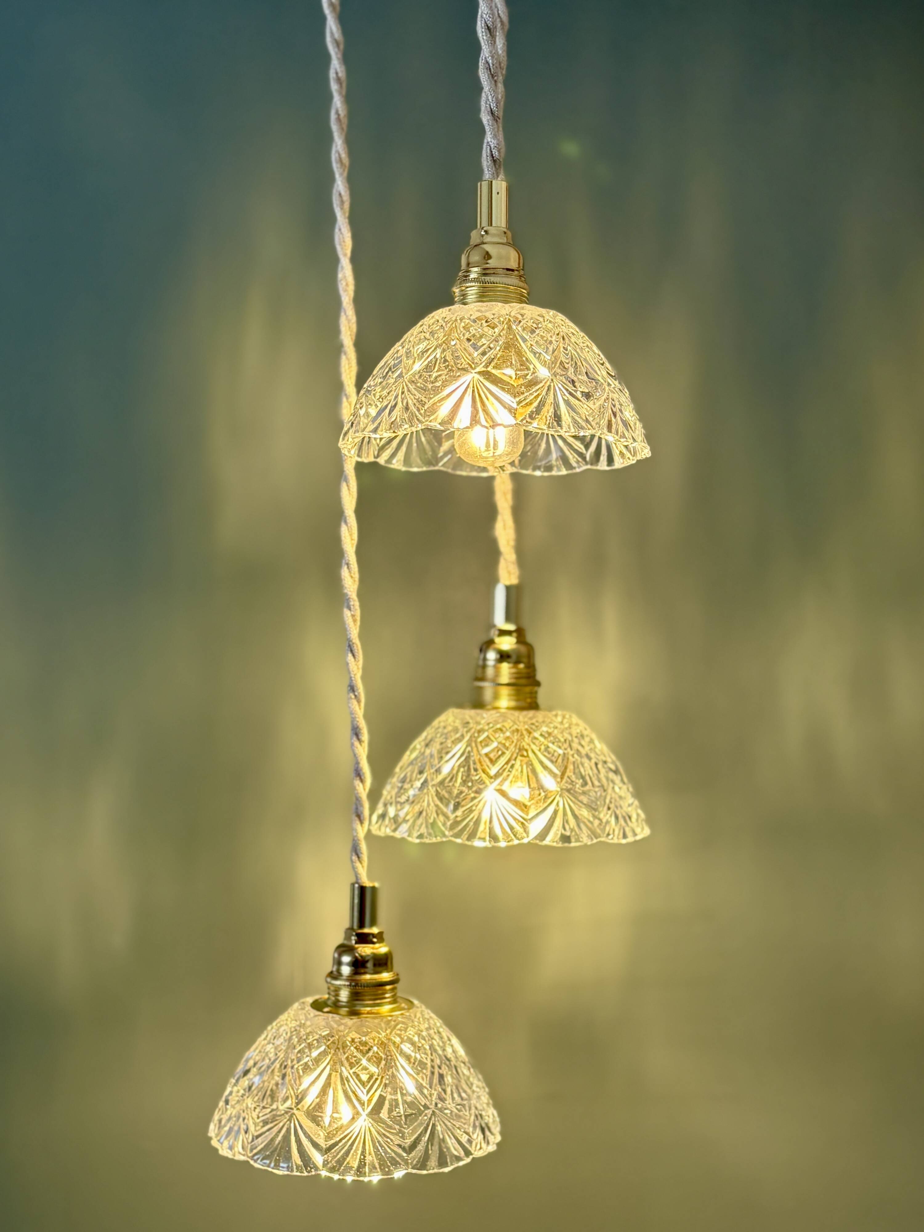 Vintage triple suspension lampshade in cut glass - tableware collection