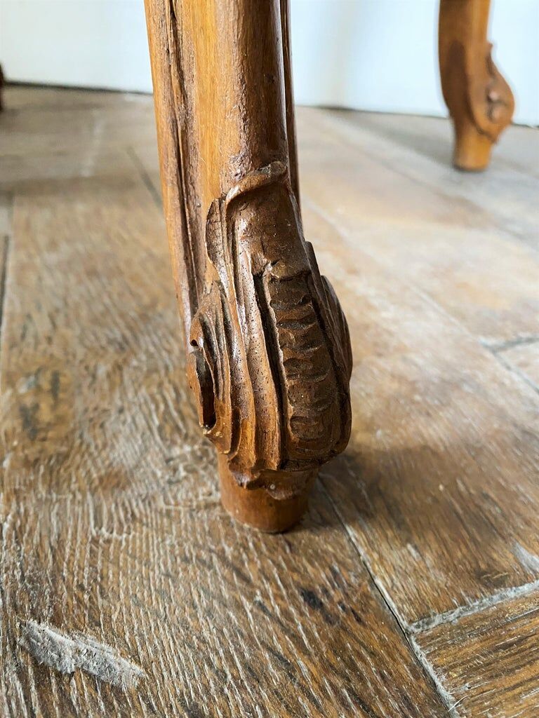 Louis XV style coffee table in beech and walnut hand-carved Circa 1870
